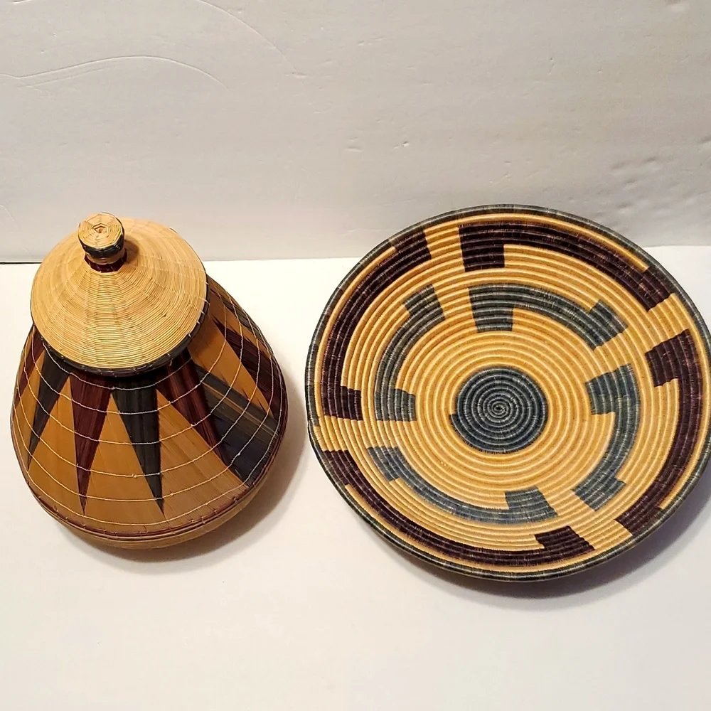 African Rwandan Tutsi Lidded Basket Hand Woven Basket with Geometric Design